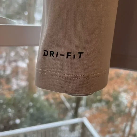 Men’s XL Georgia UGA Collegiate “G” Nike DryFit Golf Polo in Gray - Picture 4 of 7